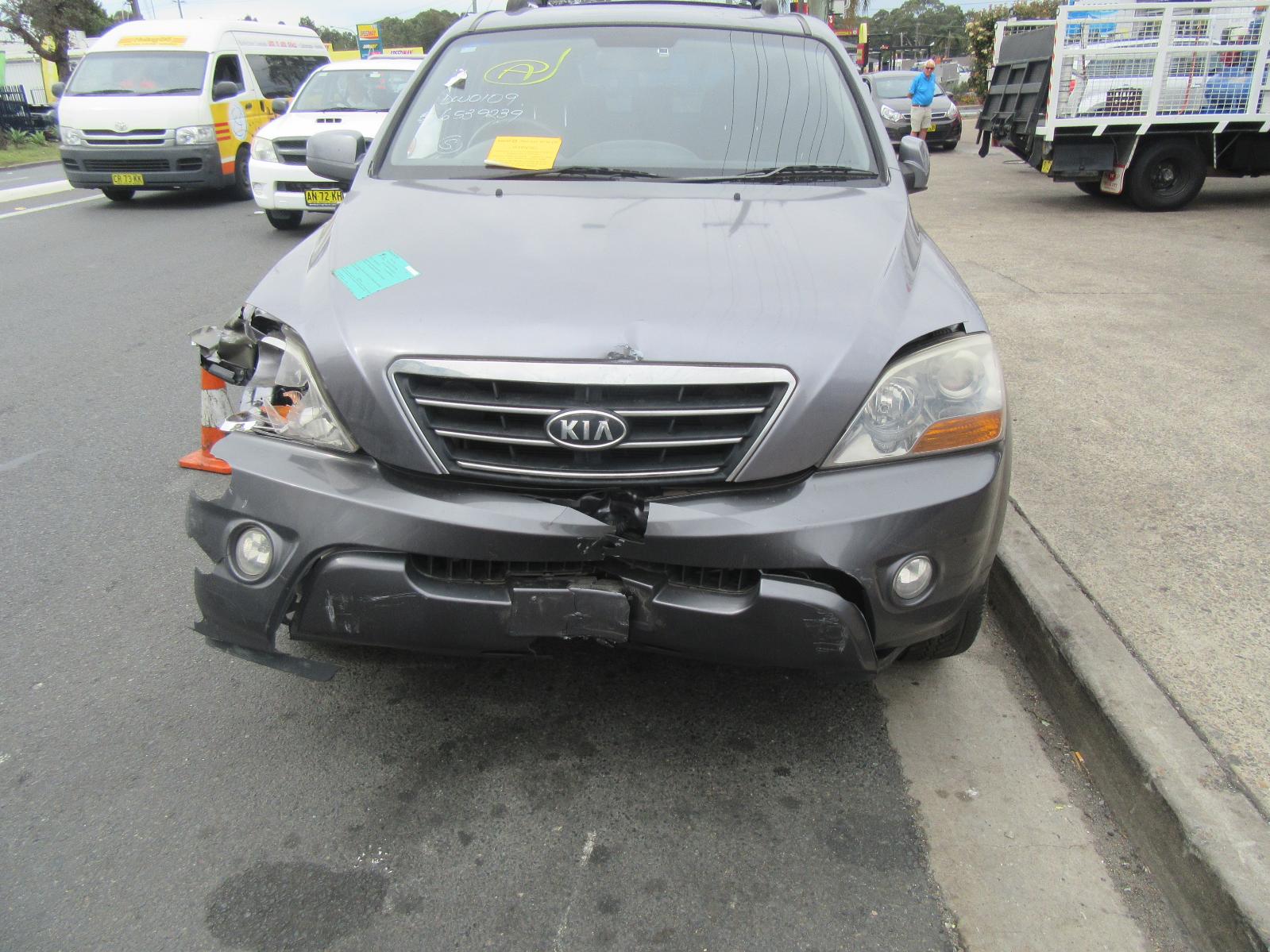 View Auto part Sunvisor Kia Sorento 2007