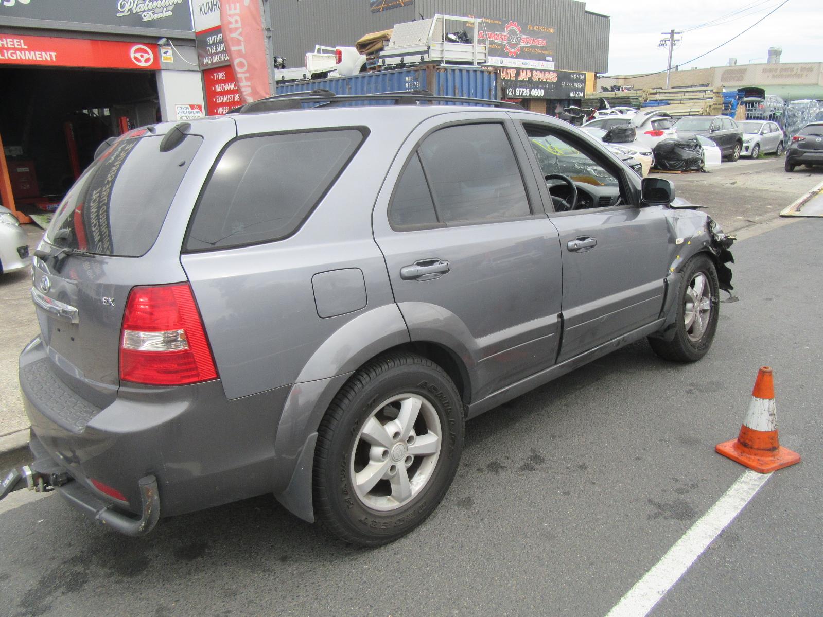 View Auto part Sunvisor Kia Sorento 2007