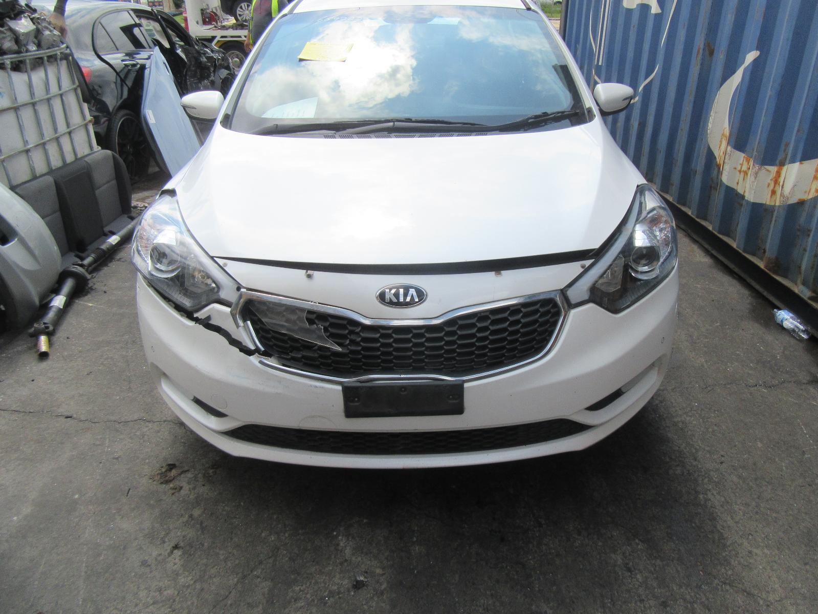 View Auto part Right Taillight Kia Cerato 2013