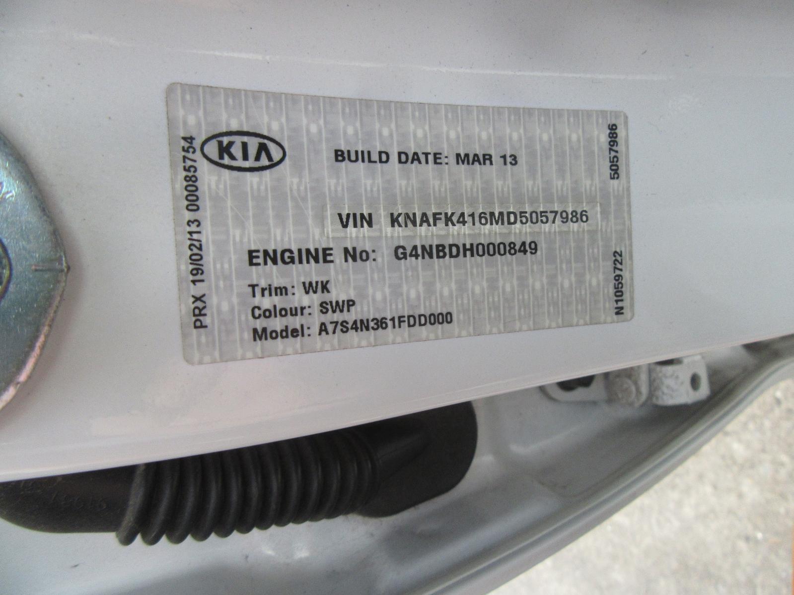View Auto part Right Taillight Kia Cerato 2013