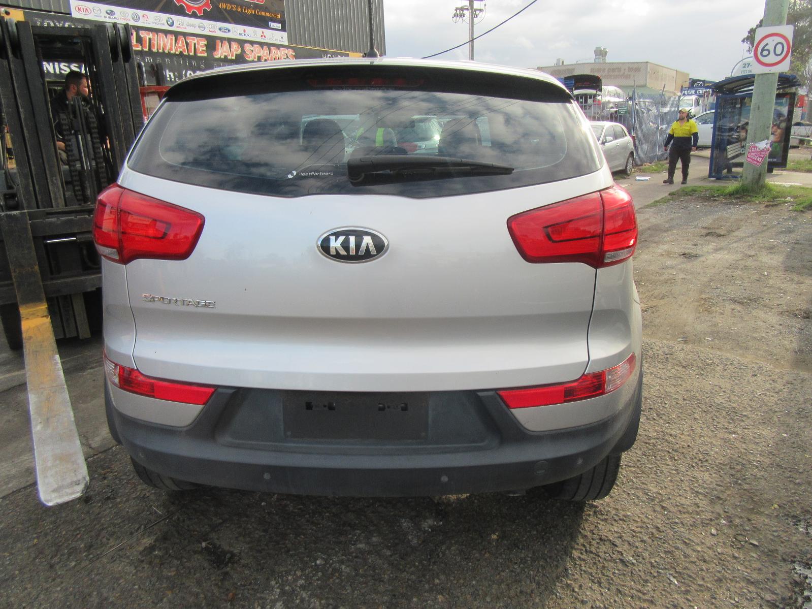 View Auto part Left Indicator/Fog/Side Kia Sportage 2015