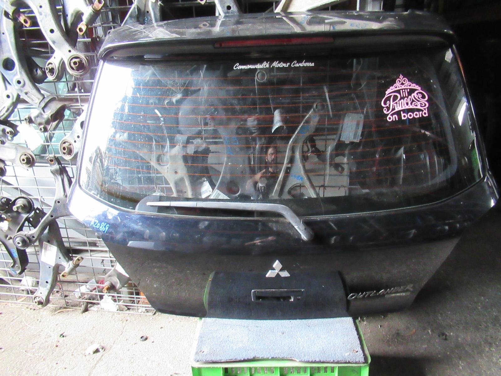 View Auto part Bootlid/Tailgate Mitsubishi Outlander 2004