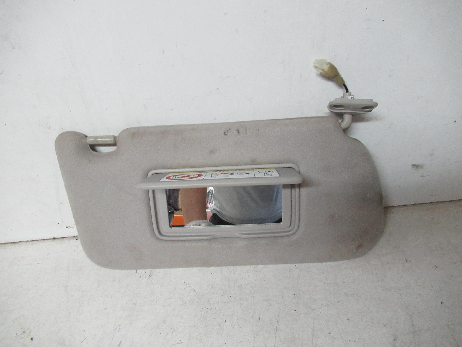 View Auto part Sunvisor Nissan Navara 2015