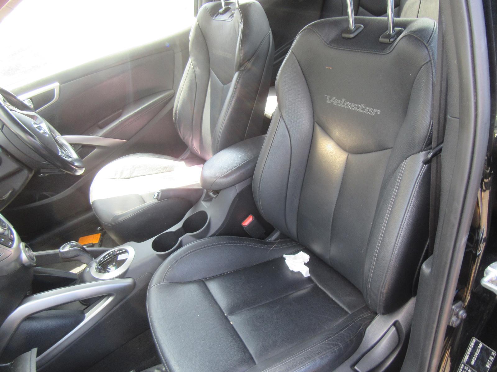 View Auto part Sunvisor Hyundai Veloster 2014