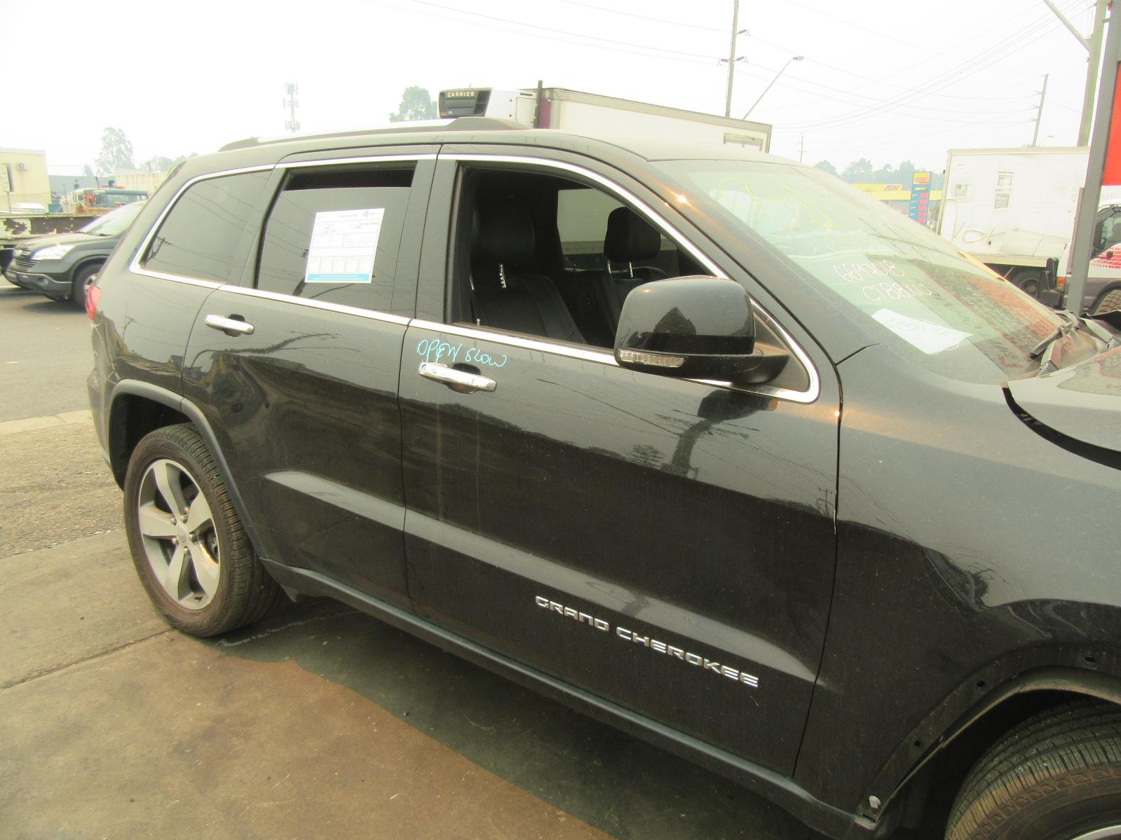 View Auto part Sunvisor Jeep Grandcherokee 2015