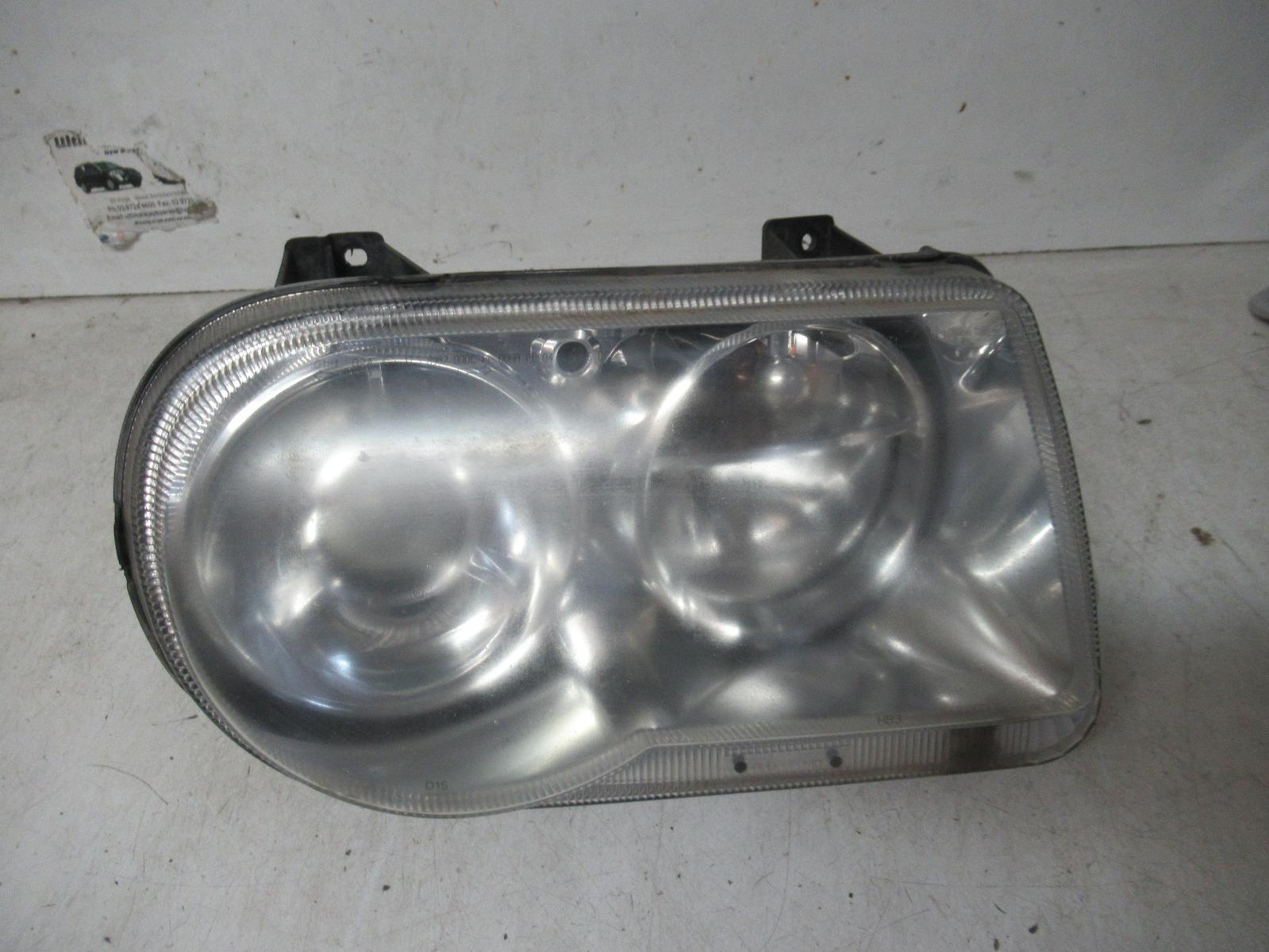 Chrysler 300c Right Headlamp Xenon 11 05 12 11 05 06 07