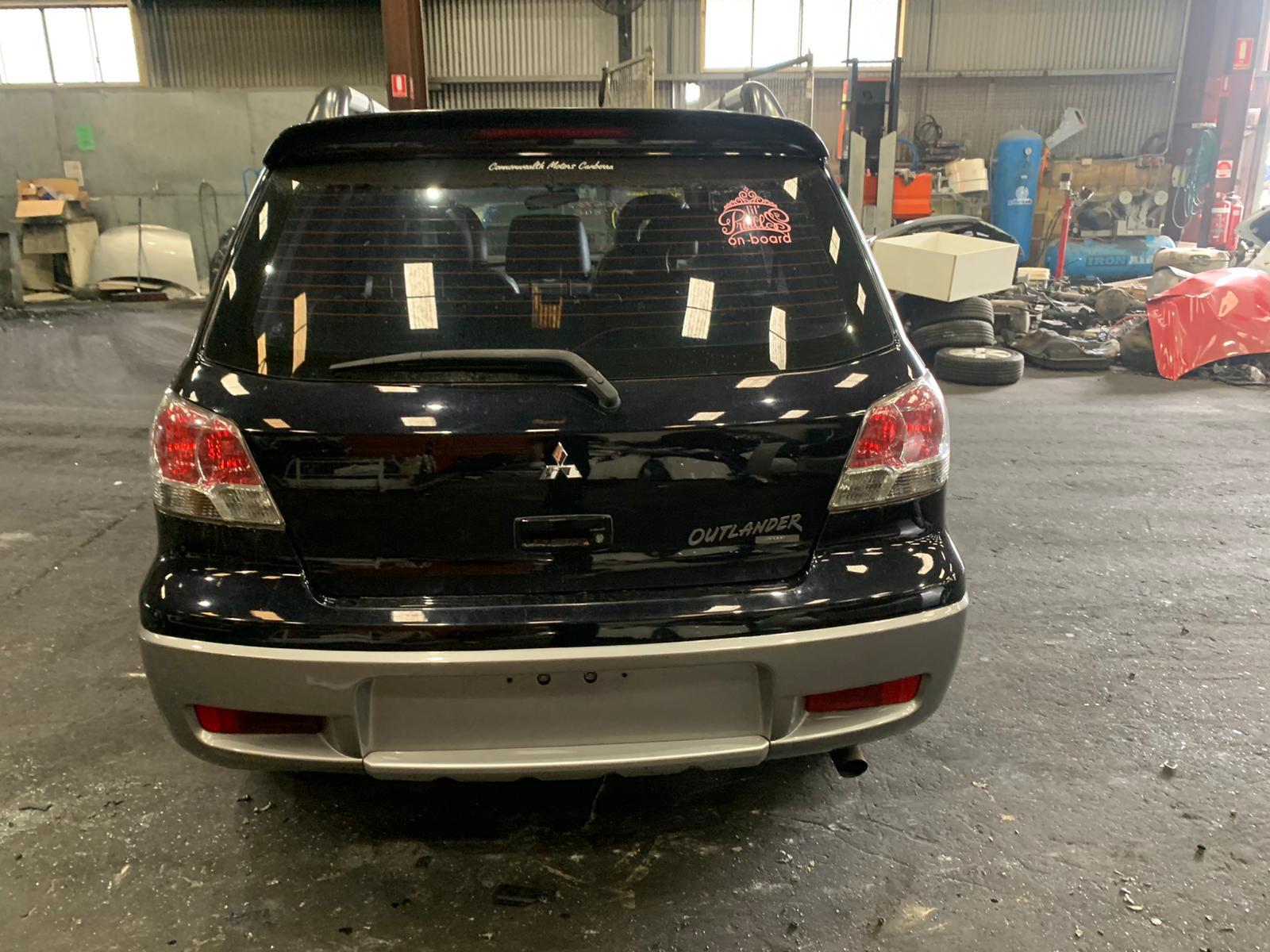 View Auto part Bootlid/Tailgate Mitsubishi Outlander 2004