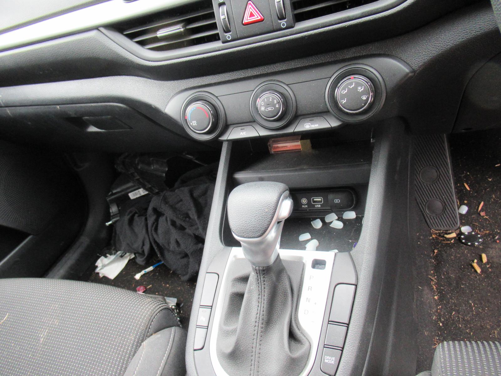 View Auto part Sunvisor Kia Cerato 2019