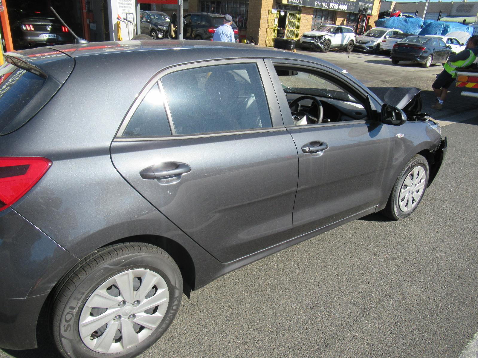 View Auto part Rear Bumper Kia Rio 2017