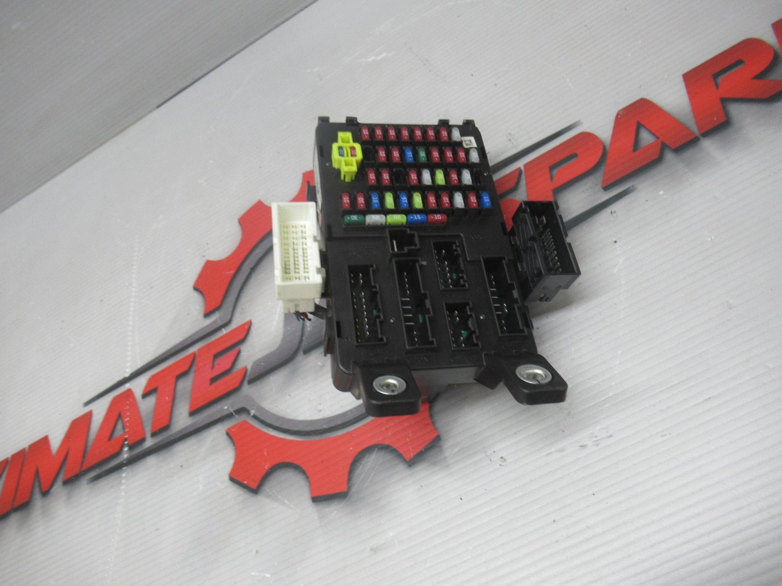 View Auto part Fuse Box Kia Rio 2010