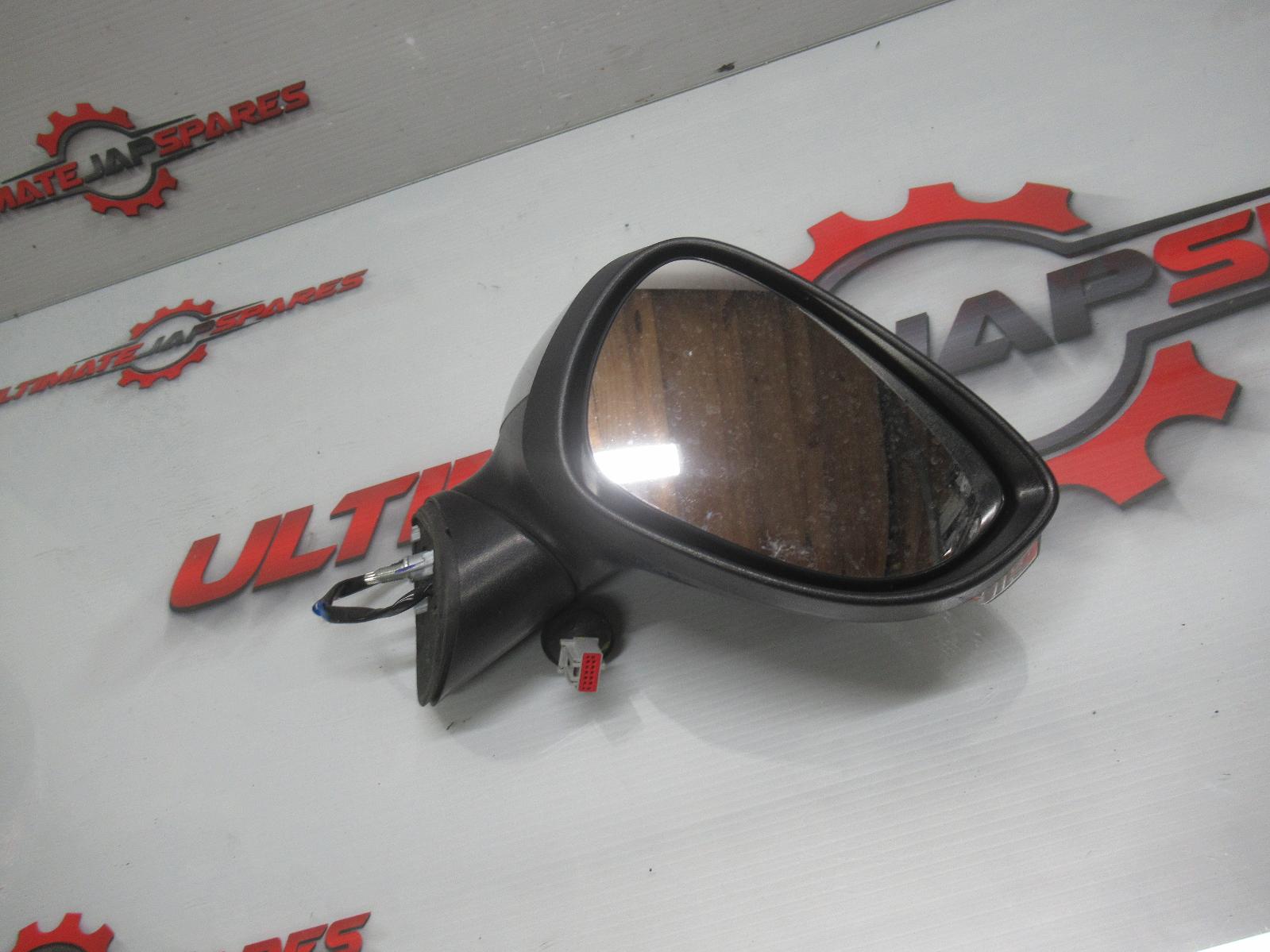 View Auto part Right Door Mirror Ford Fiesta 2014