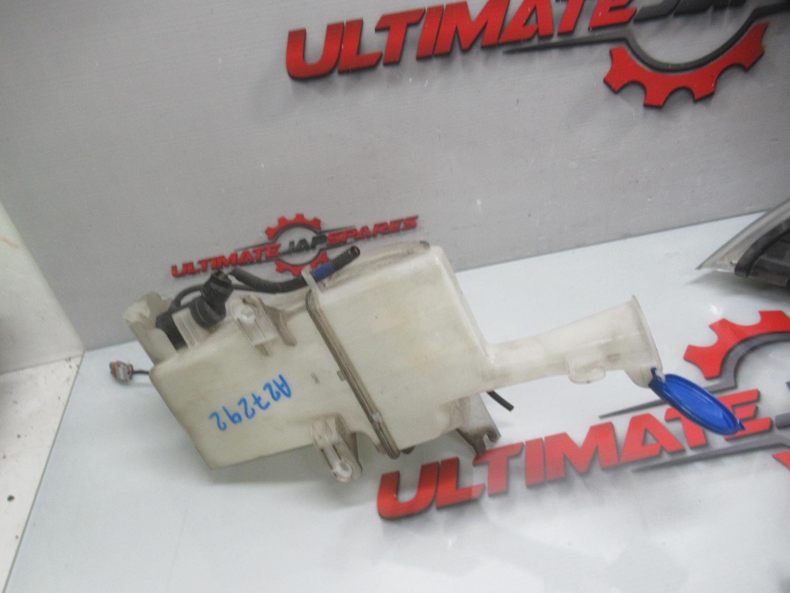 View Auto part Washer Bottle Hyundai Elantra 2016