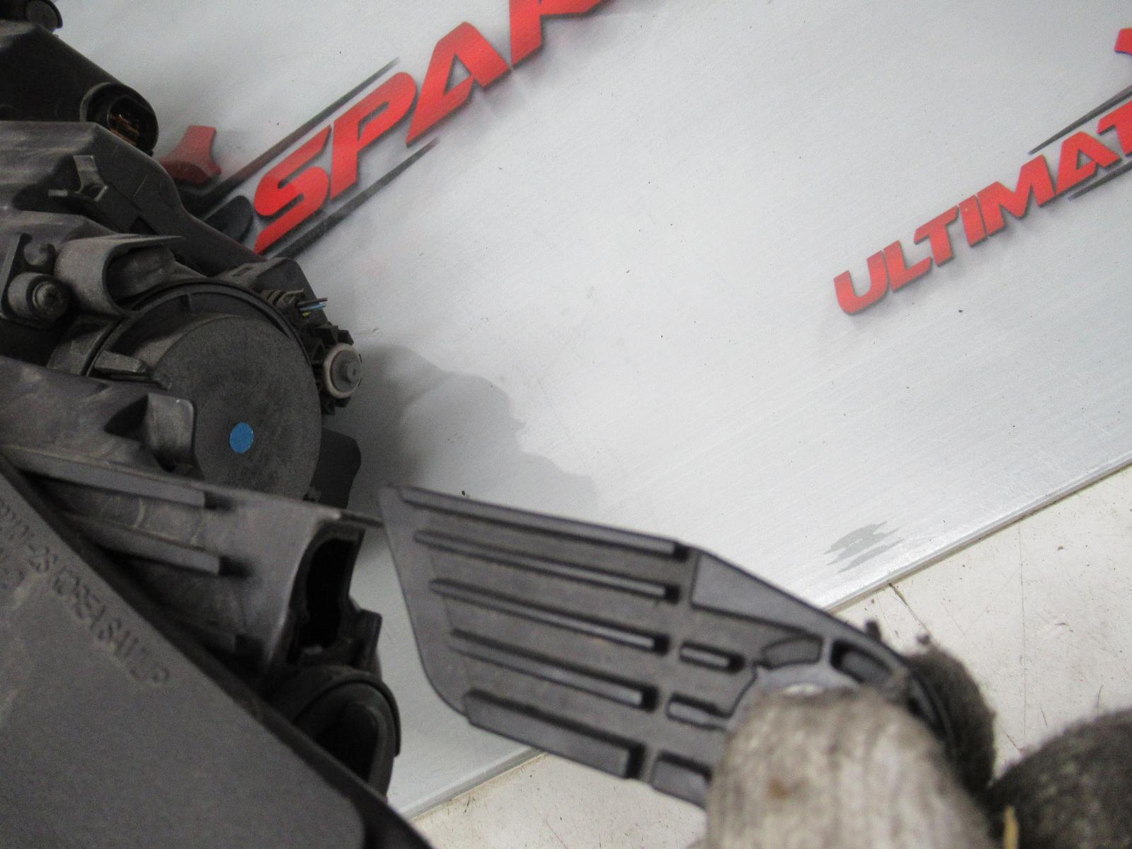 View Auto part Left Headlamp Hyundai Ix35 2013