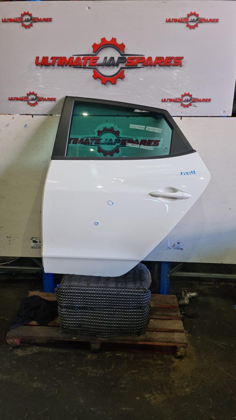 View Auto part Left Rear Door/Sliding Hyundai Ix35 2013