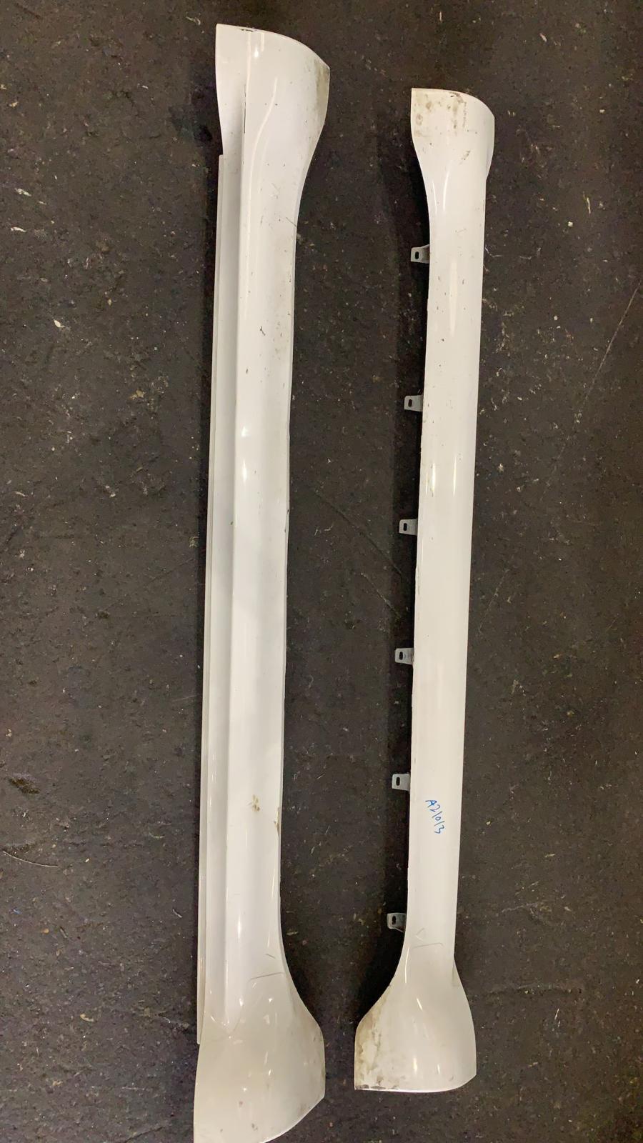 View Auto part Side Step/Skirt Jeep Grandcherokee 2016