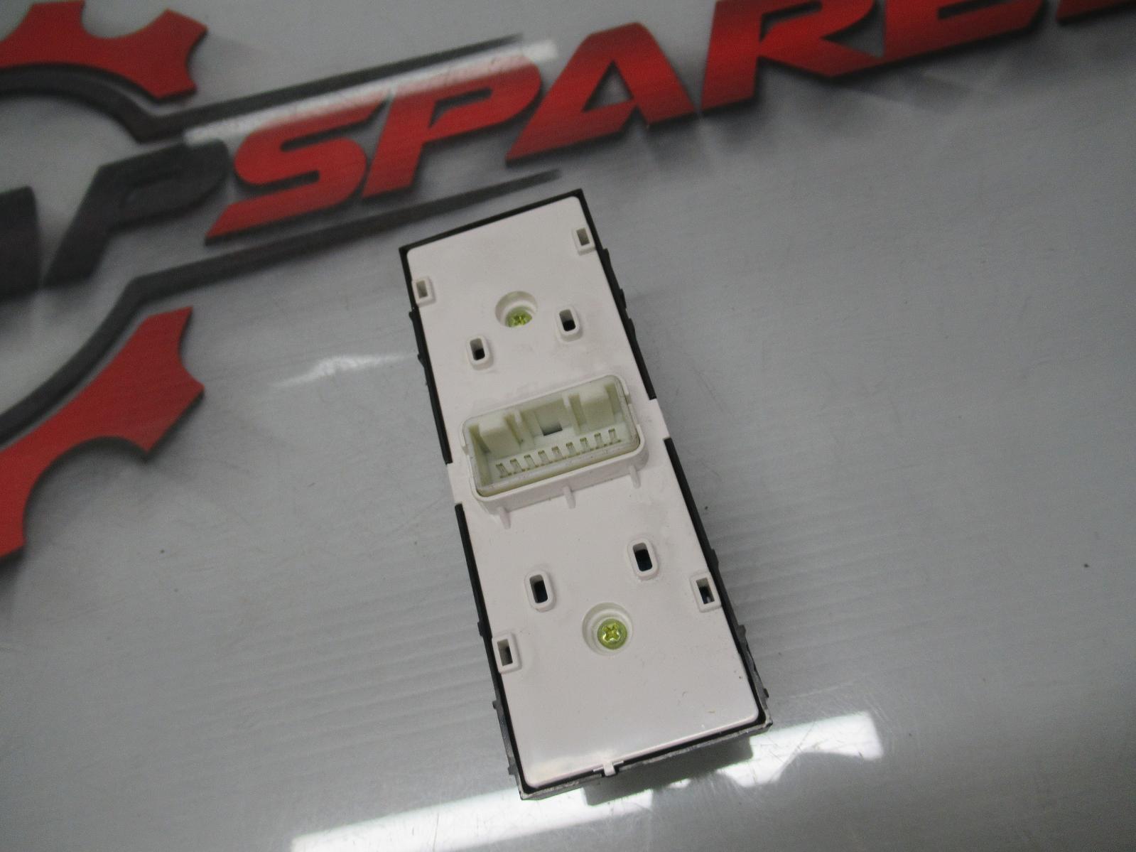 View Auto part Pwr Dr Wind Switch Kia Cerato 2020