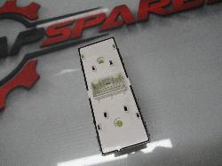 View Auto part Pwr Dr Wind Switch Kia Cerato 2020