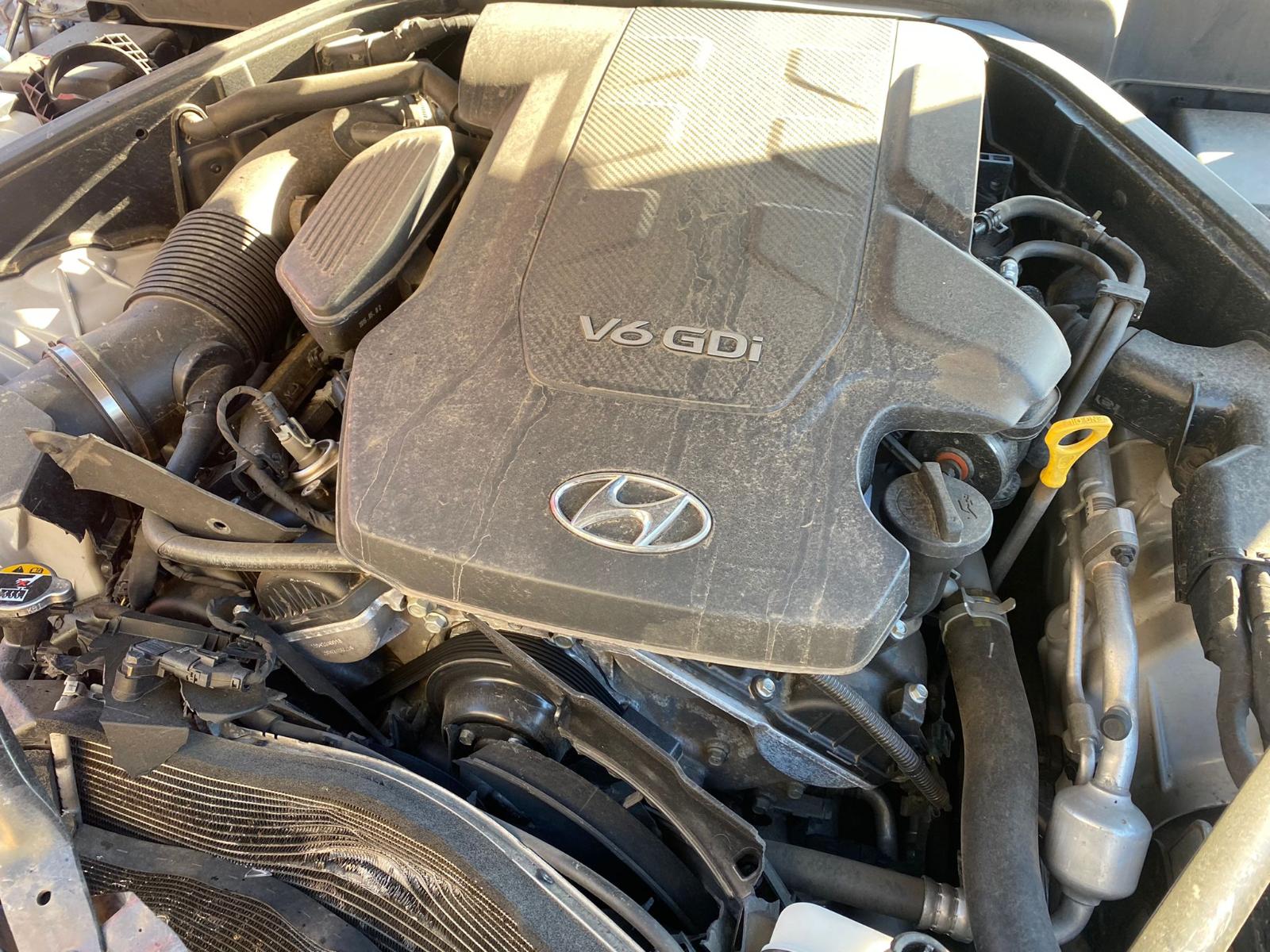 View Auto part Radio/Cd/Dvd/Sat/Tv Hyundai Genesis 2015