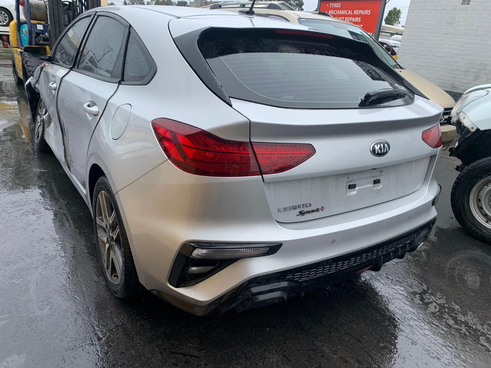 View Auto part Interior Mirror Kia Cerato 2020