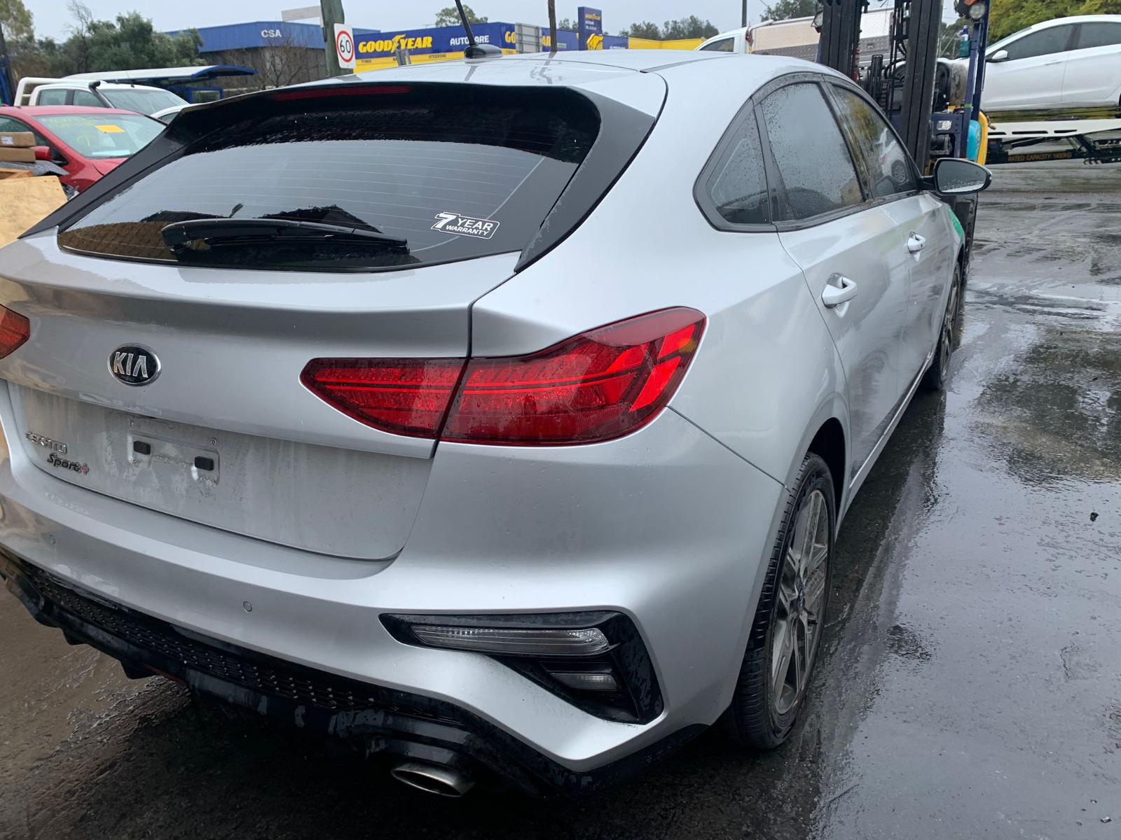View Auto part Interior Mirror Kia Cerato 2020