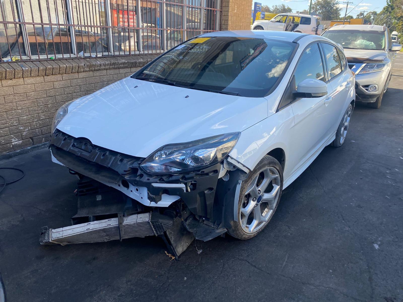 View Auto part Trans/Gearbox Ford Focus 2014