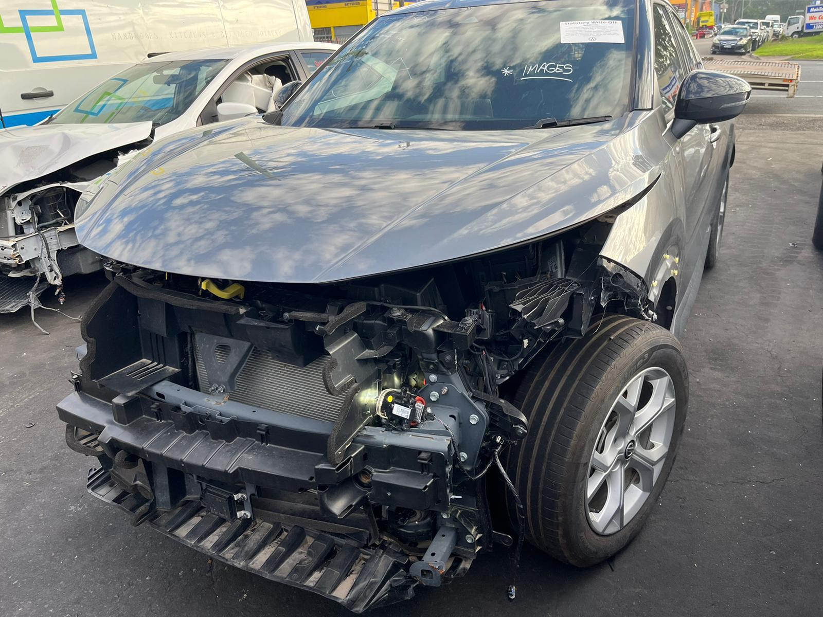 Parcel Shelf Juke Nissan 2021