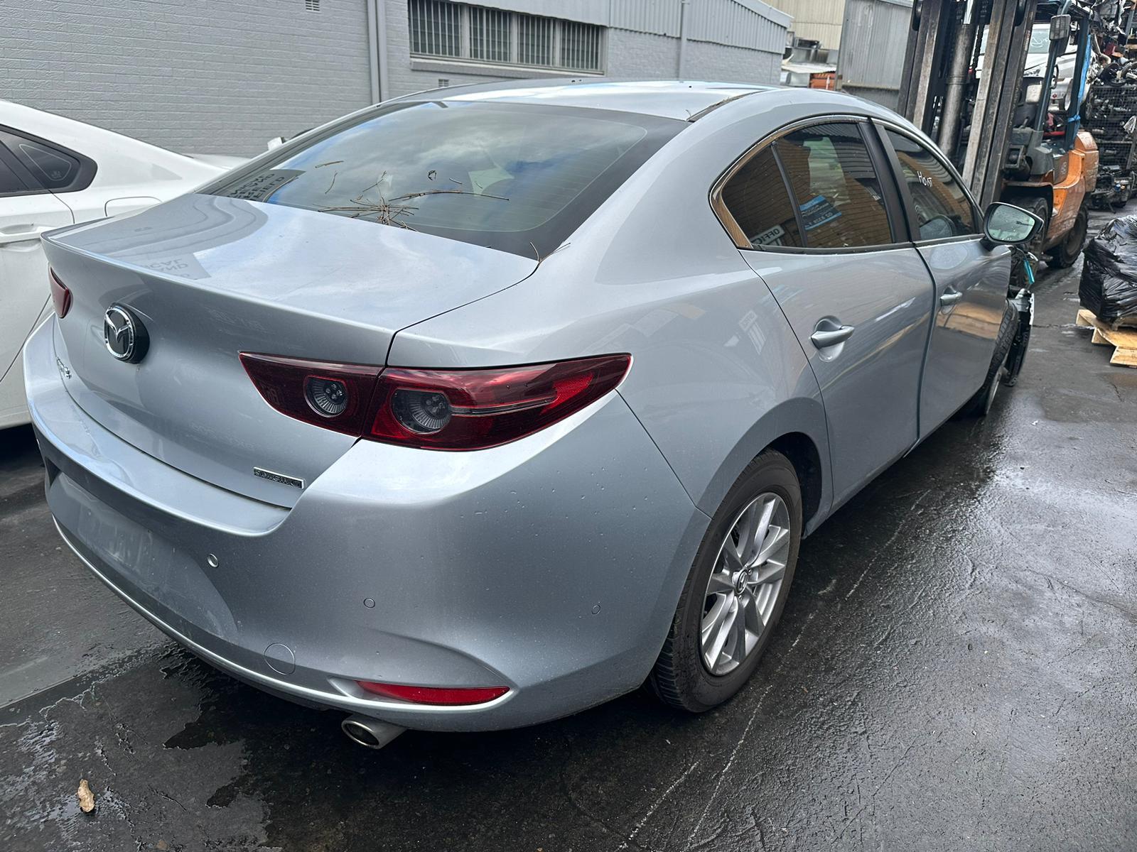 View Auto part Instrument Cluster Mazda 3 2020