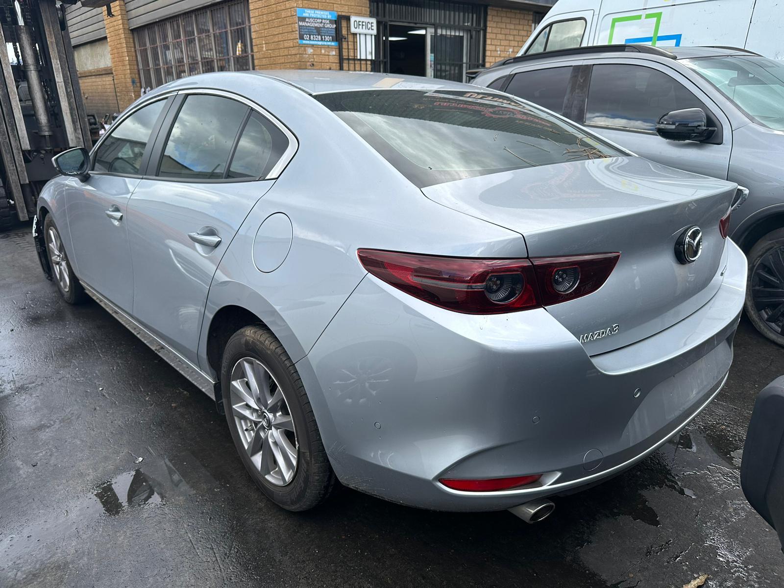 View Auto part Instrument Cluster Mazda 3 2020