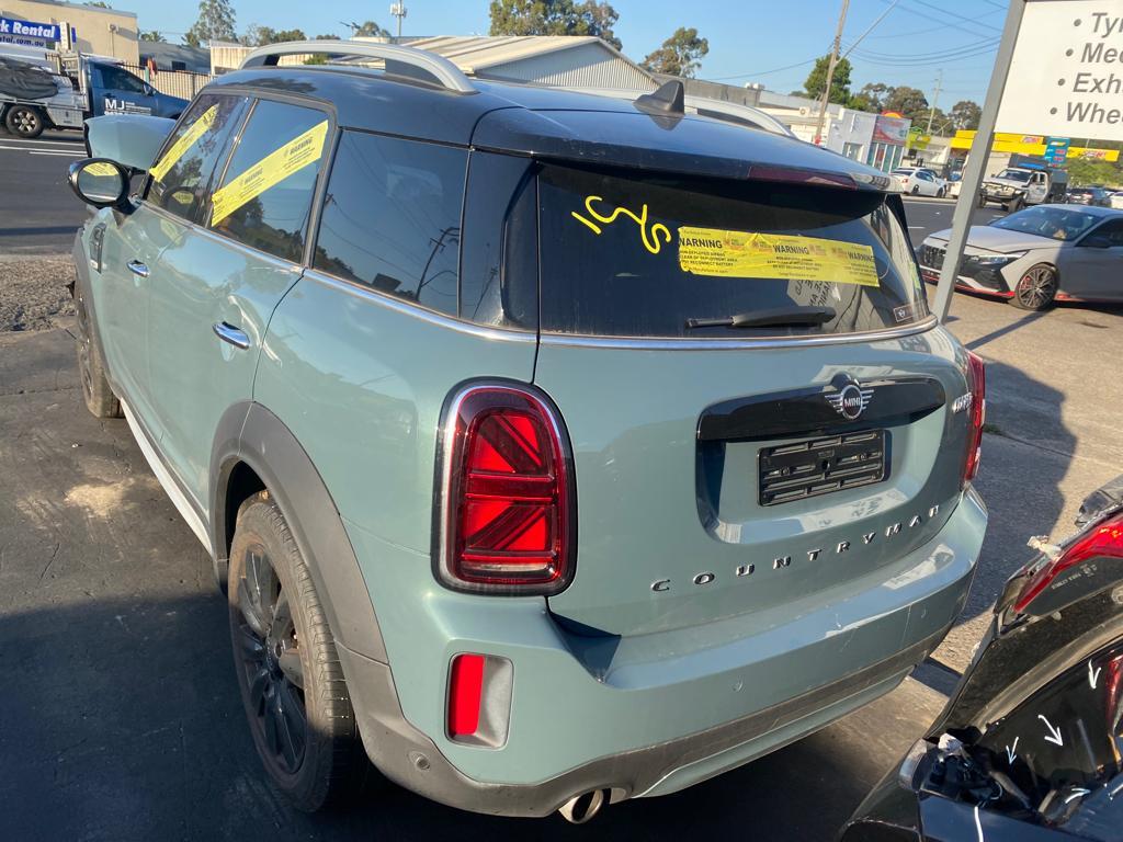 View Auto part Roof Rack/Bars Mini Countryman 2021