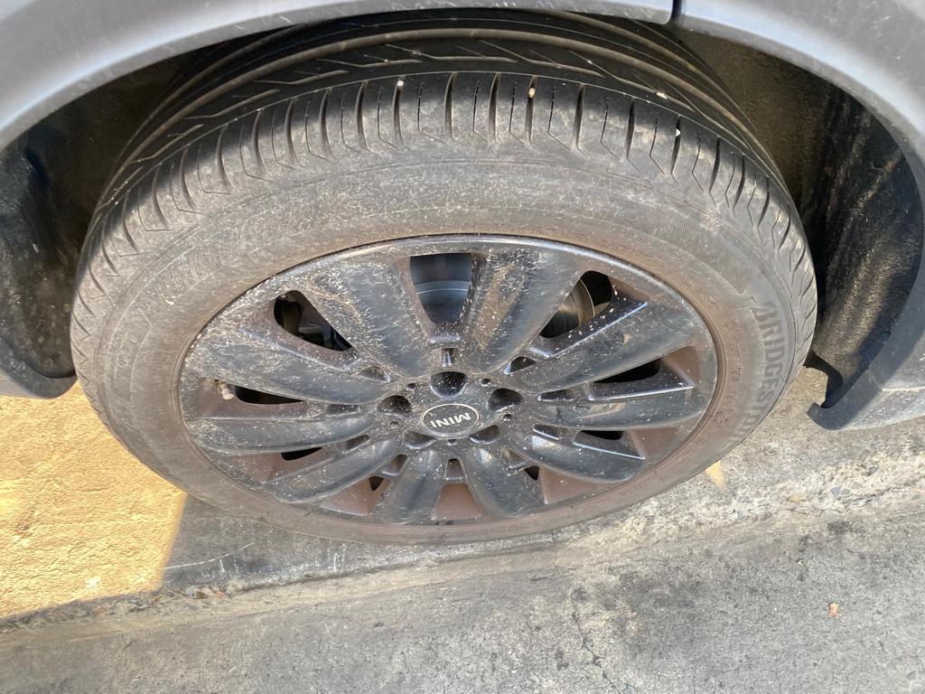 View Auto part Roof Rack/Bars Mini Countryman 2021