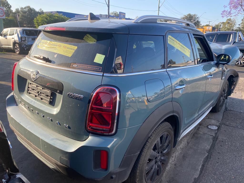 View Auto part Roof Rack/Bars Mini Countryman 2021