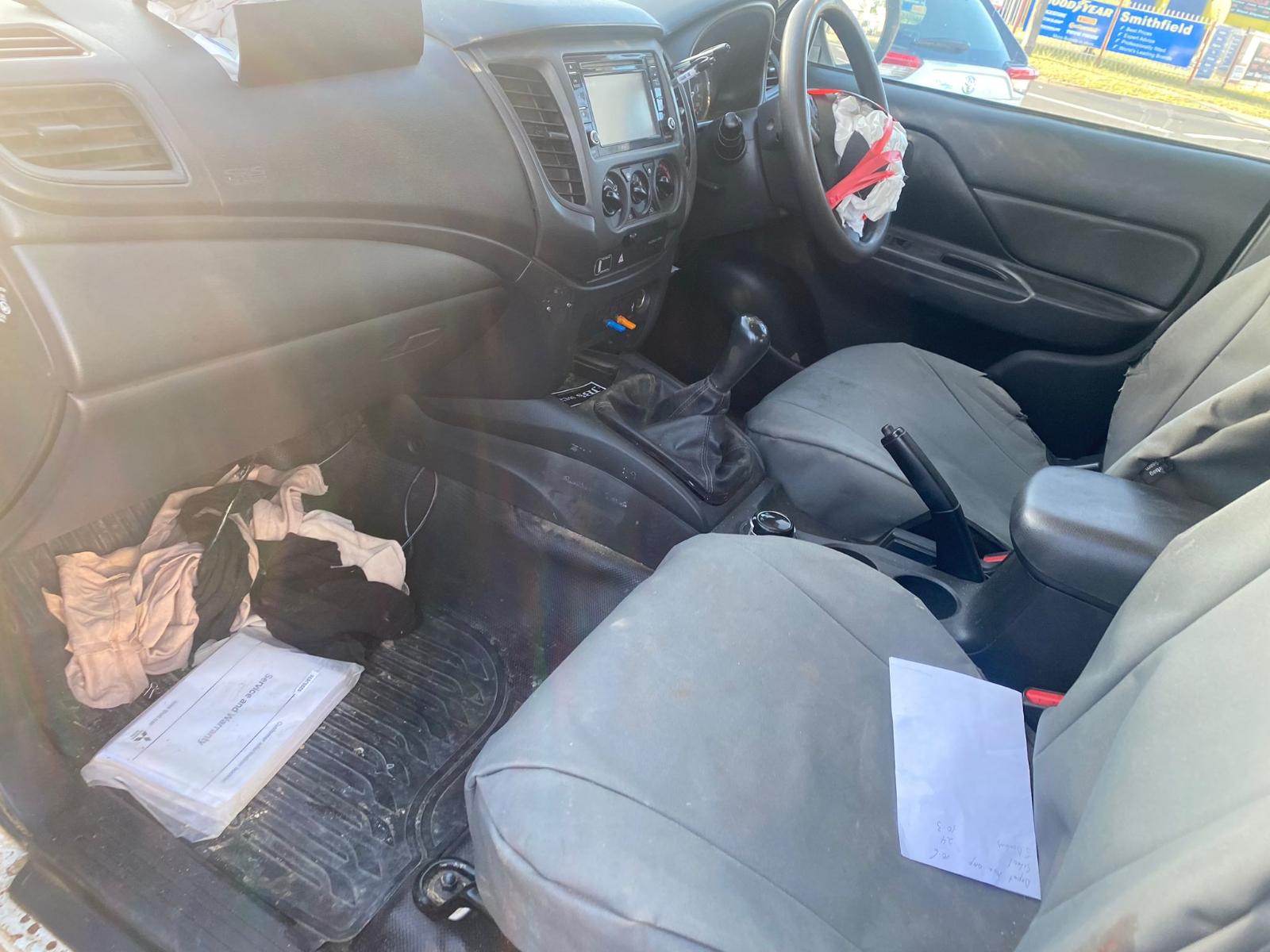 View Auto part Ecu Mitsubishi Triton 2019