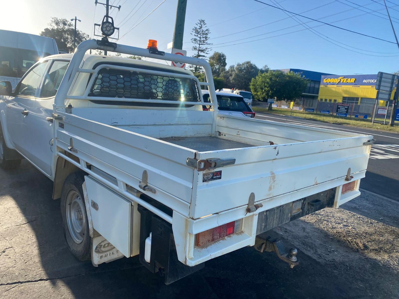 View Auto part Ecu Mitsubishi Triton 2019