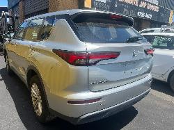 View Auto part Ecu Mitsubishi Outlander 2022