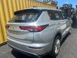 View Auto part Ecu Mitsubishi Outlander 2022