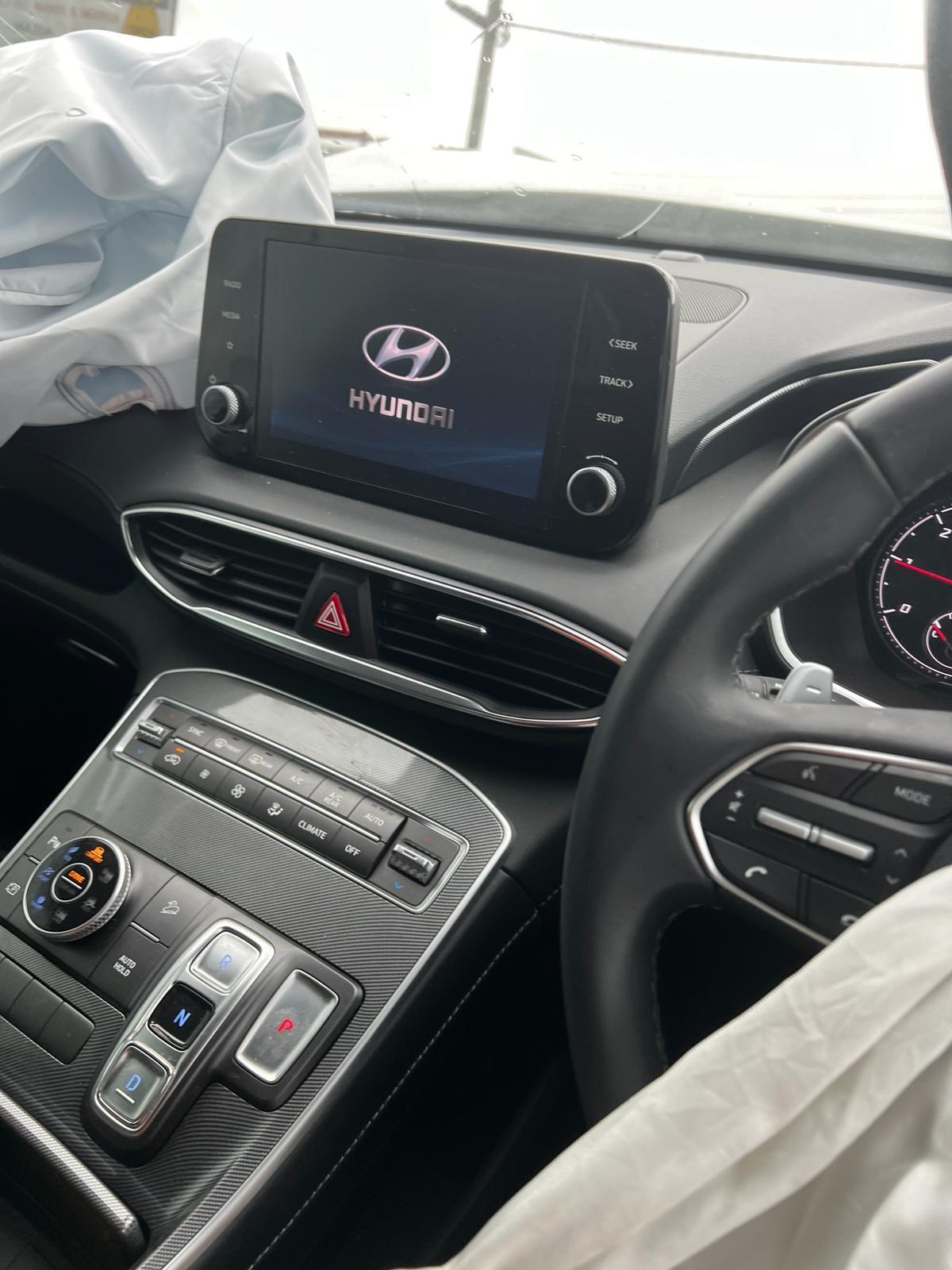 View Auto part Left Door Mirror Hyundai Santa Fe 2023