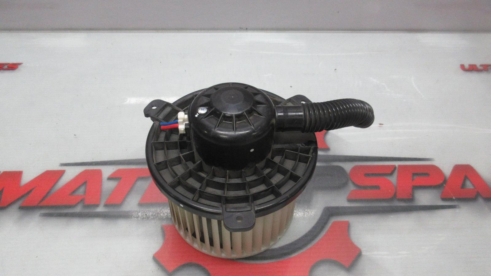 View Auto part Heater Fan Motor Mitsubishi Triton 2019