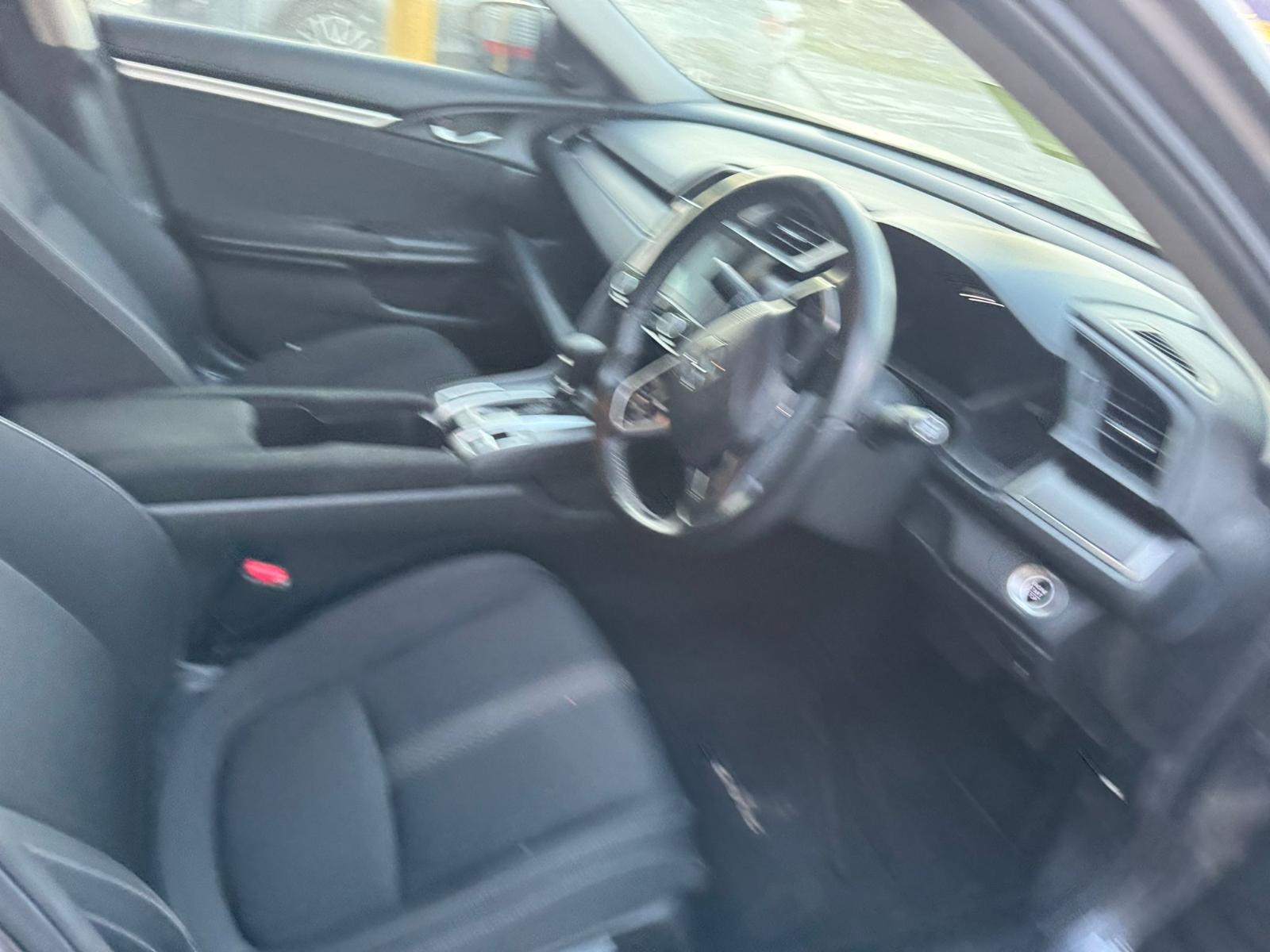 View Auto part Radio/Cd/Dvd/Sat/Tv Honda Civic 2016