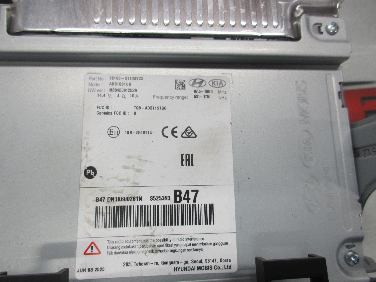 View Auto part Radio/Cd/Dvd/Sat/Tv Hyundai Santa Fe 2019
