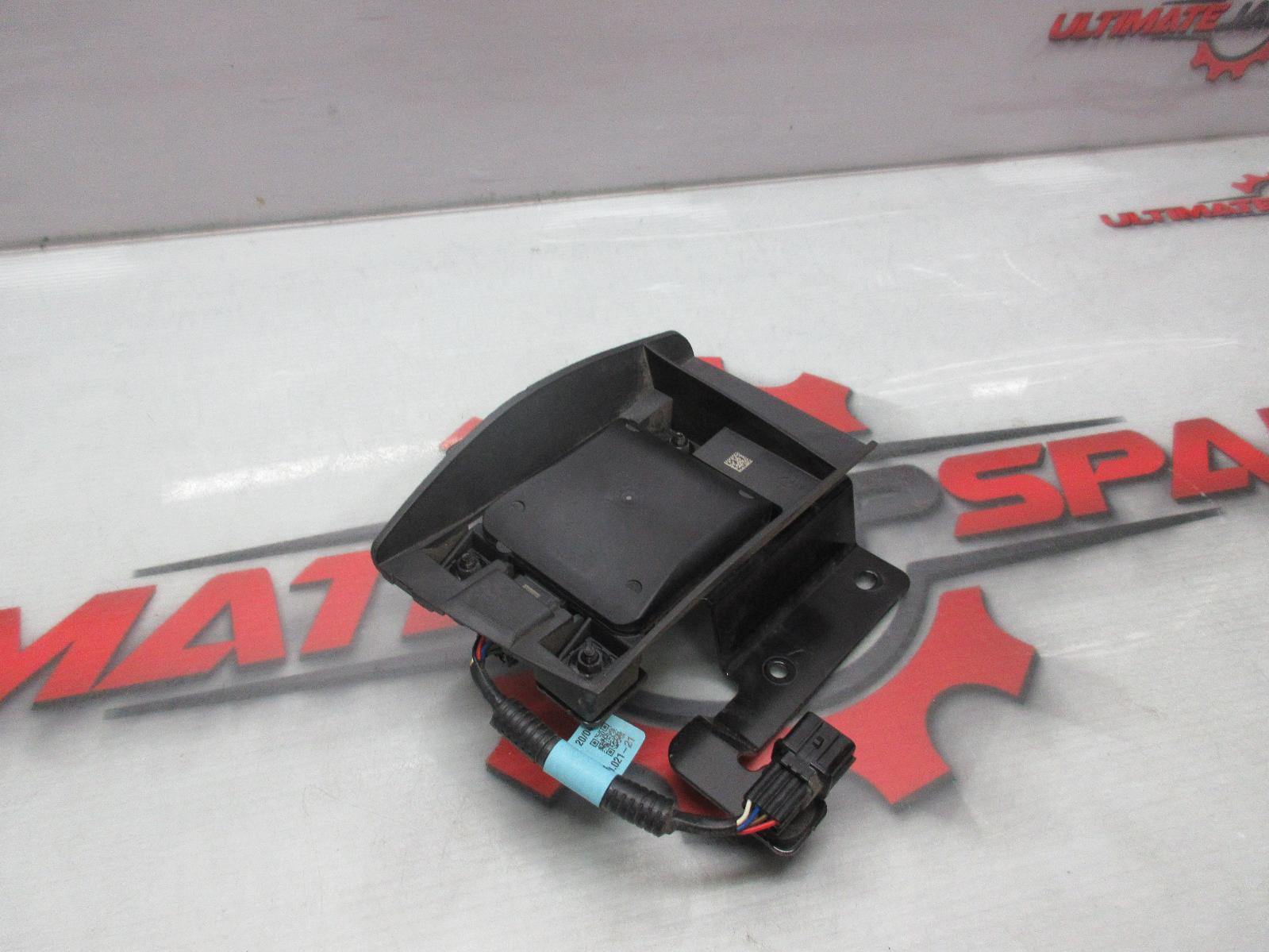 View Auto part Reverse Camera Hyundai Santa Fe 2019