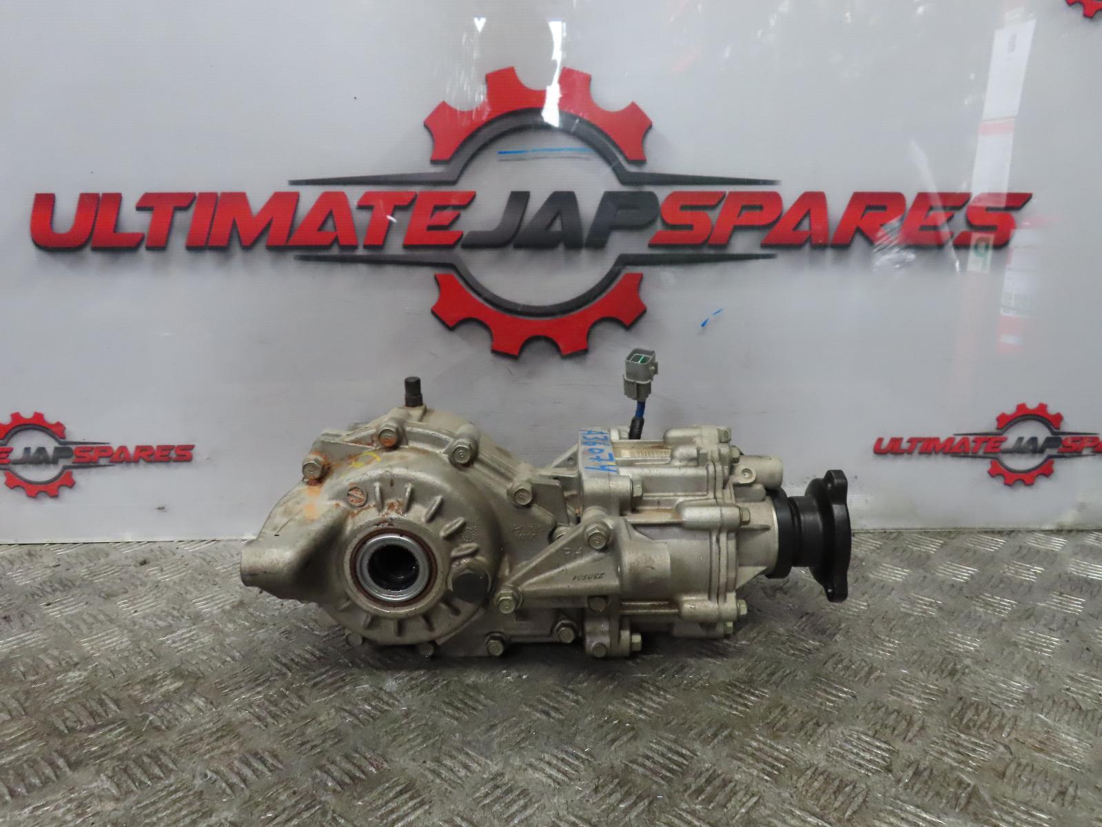View Auto part Differential Centre Hyundai Santa Fe 2023