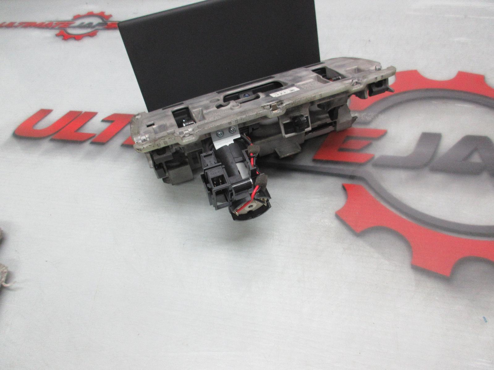 View Auto part Radio/Cd/Dvd/Sat/Tv Audi A3 2016