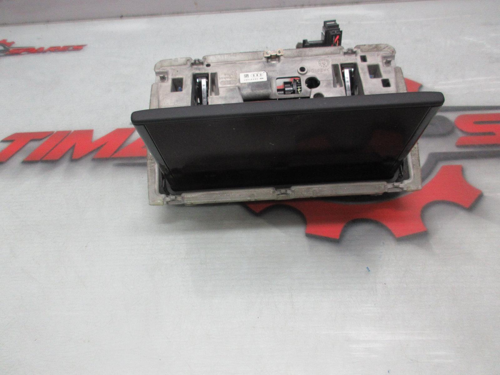 View Auto part Radio/Cd/Dvd/Sat/Tv Audi A3 2016