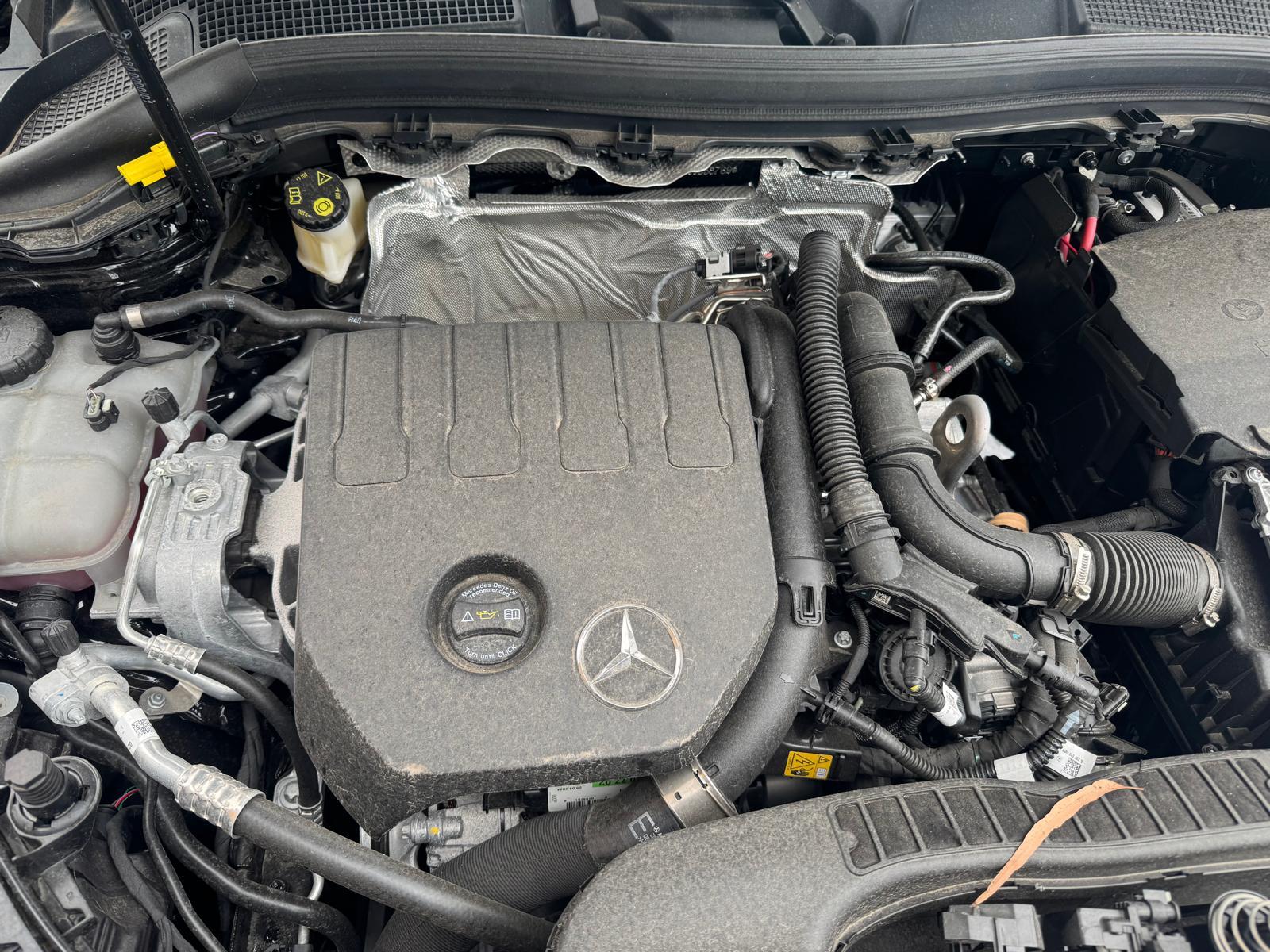 2024 Mercedes Gla Class Left Rear 1/4 Door Glass View Auto part Left Rear 1/4 Door Glass Mercedes Gla Class 2024