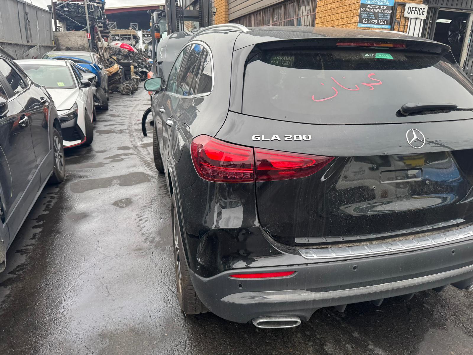 2024 Mercedes Gla Class Left Rear 1/4 Door Glass View Auto part Left Rear 1/4 Door Glass Mercedes Gla Class 2024