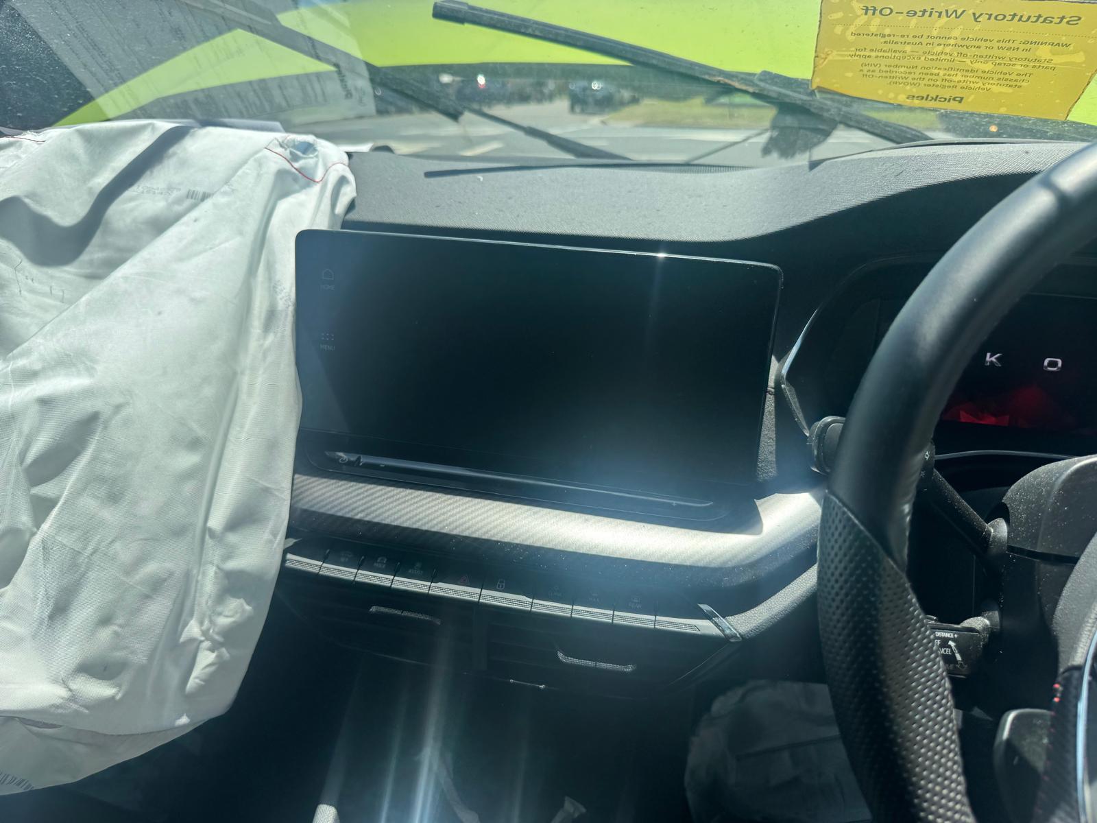 View Auto part Engine Cover Skoda Octavia 2023