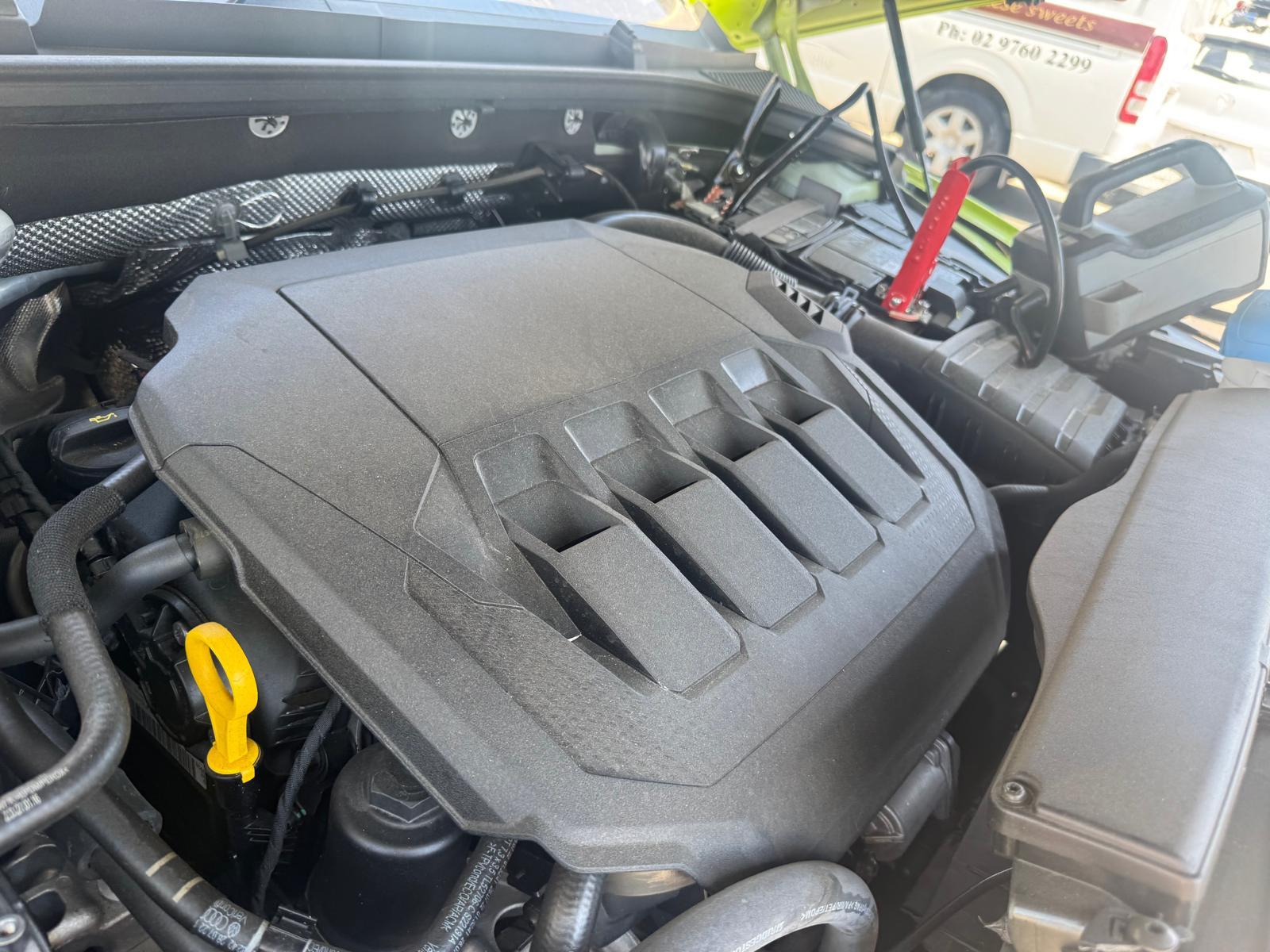 View Auto part Engine Cover Skoda Octavia 2023