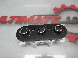 View Auto part Heater/Ac Controls Mitsubishi Express 2021