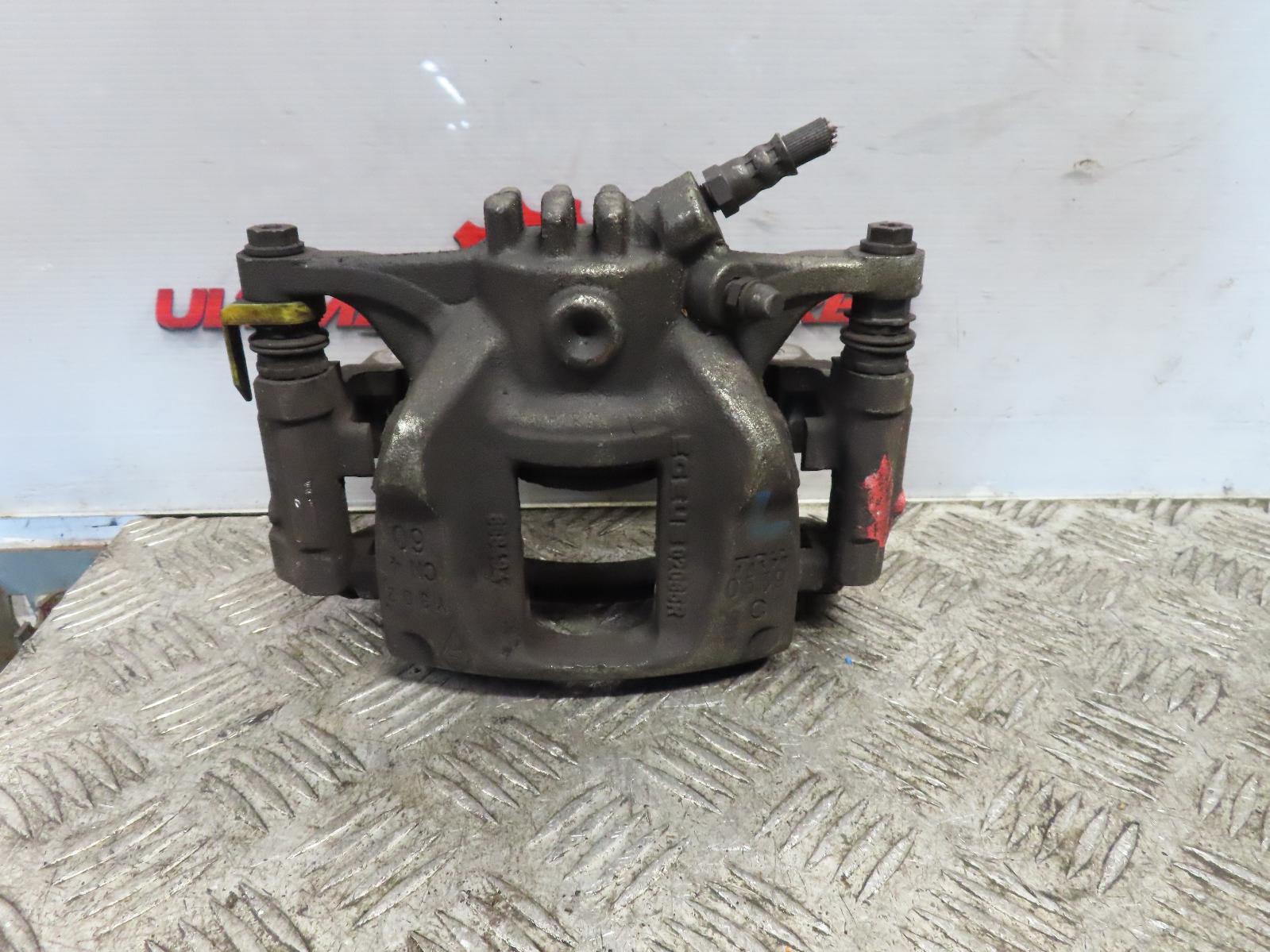 View Auto part Caliper Mitsubishi Express 2021