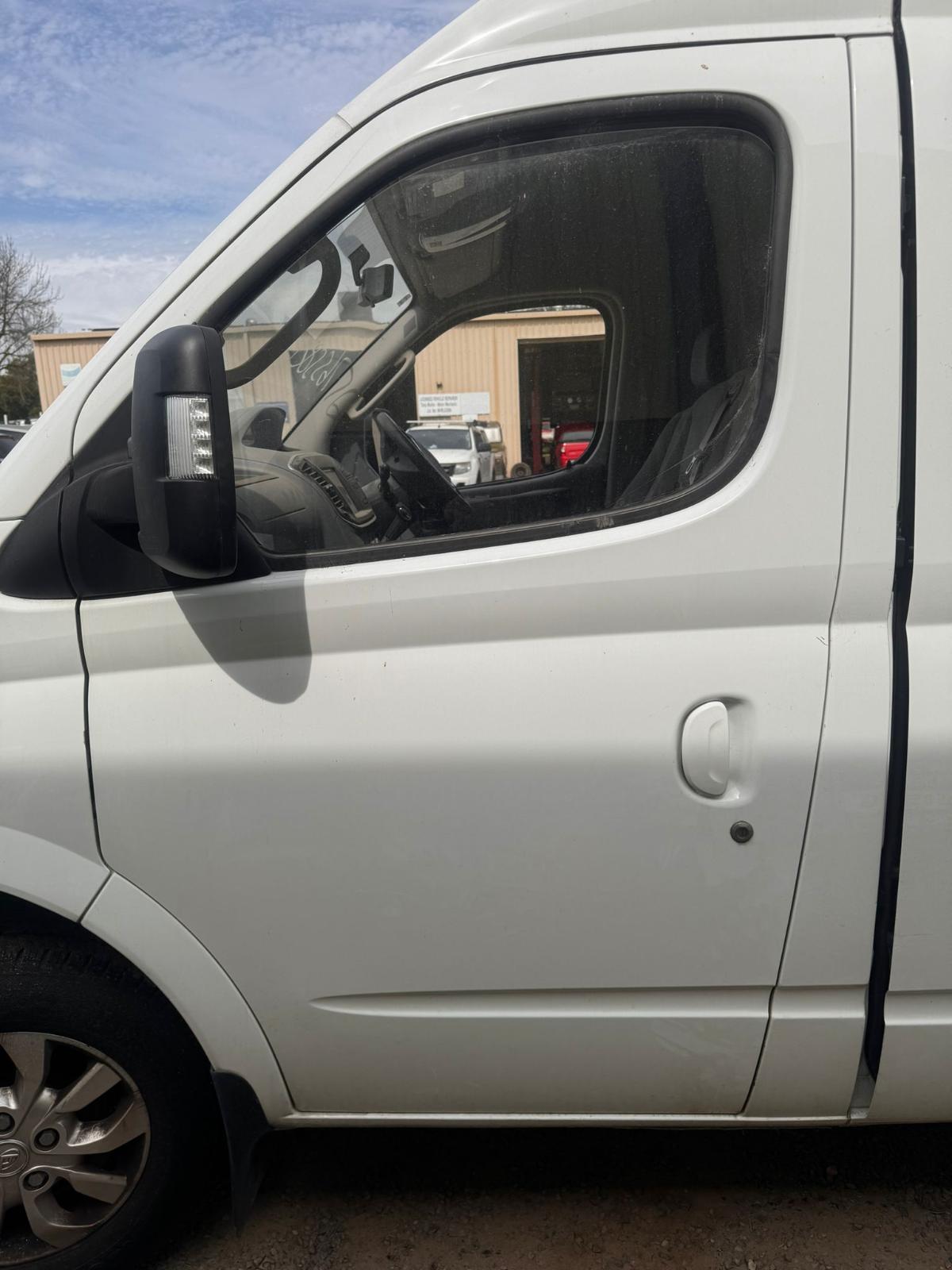 View Auto part Left Front Door Ldv V80 2023